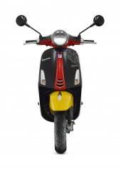 Vespa Primavera Disney Mickey Mouse Edition