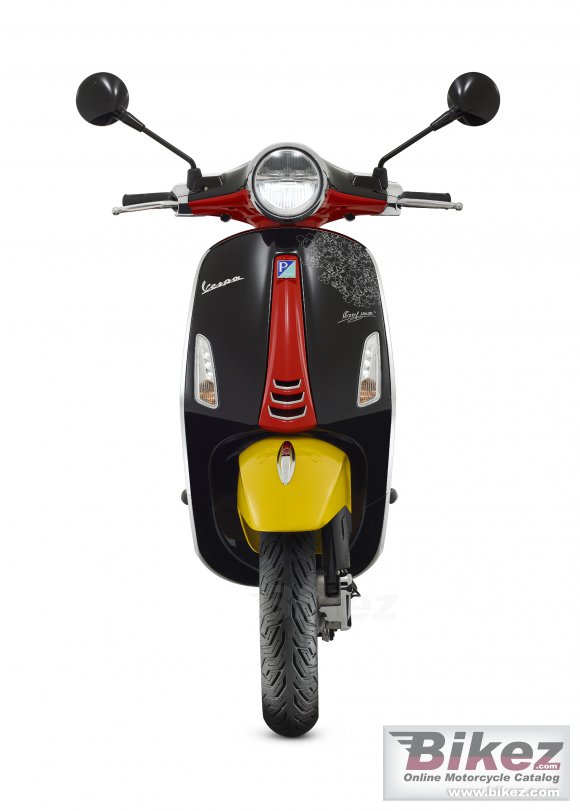 Vespa Primavera Disney Mickey Mouse Edition