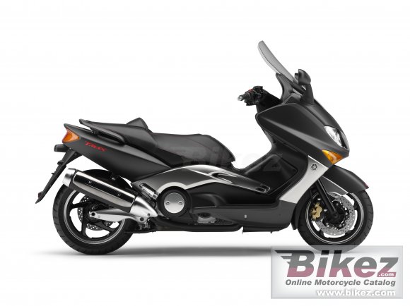 Yamaha Black Max ABS