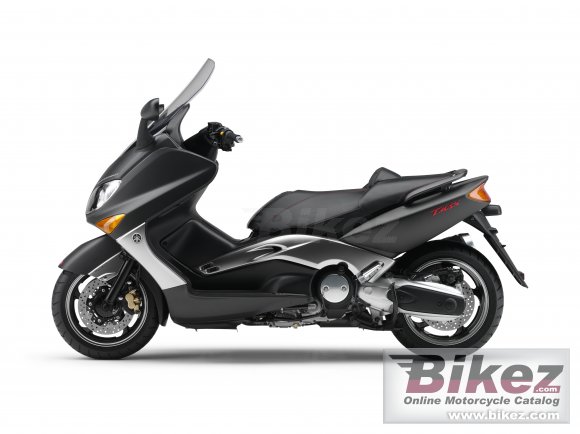 Yamaha Black Max ABS