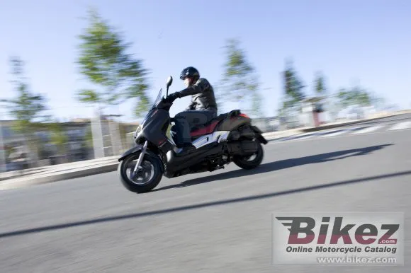 Yamaha Black X-Max 125