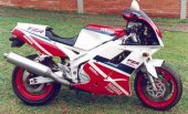 Yamaha_FZR_1000_1993