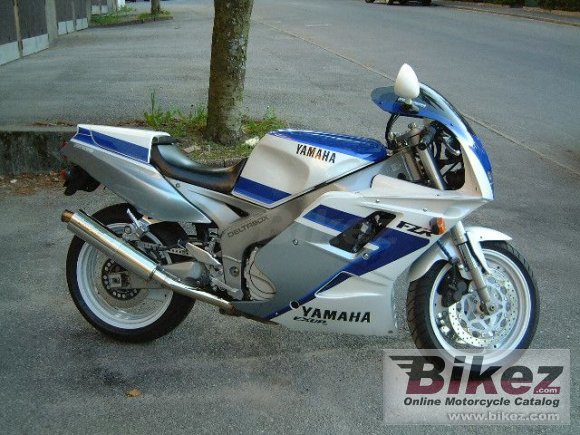 Yamaha FZR 1000