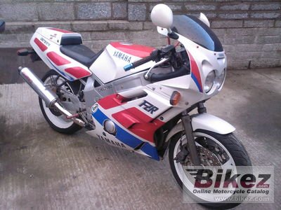 Yamaha FZR 600