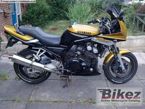 Yamaha FZS 600 Fazer