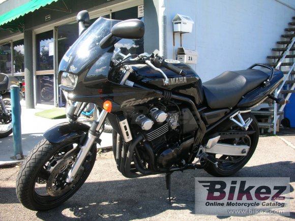 Yamaha FZS 600 Fazer