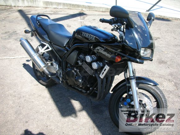 Yamaha FZS 600 Fazer