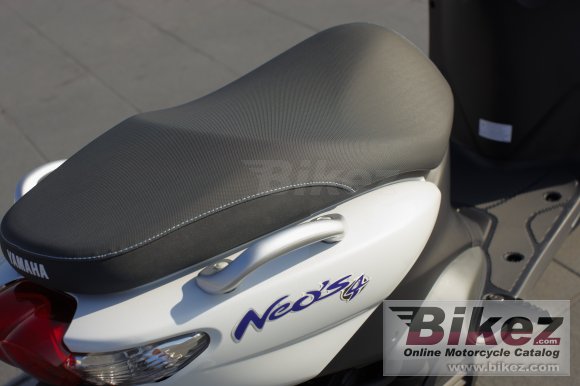 Yamaha Neos 4S