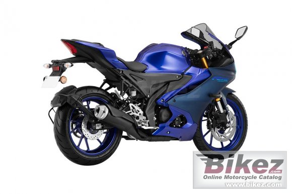 Yamaha R15 V4