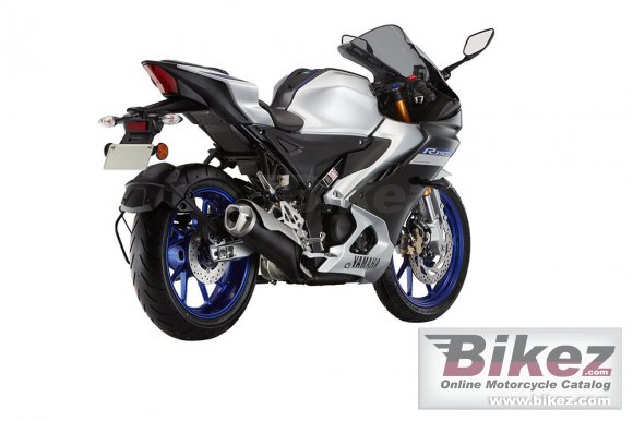 Yamaha R15M