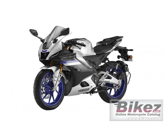 Yamaha R15M