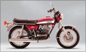 Yamaha_RD_350_%286-speed%29_1973