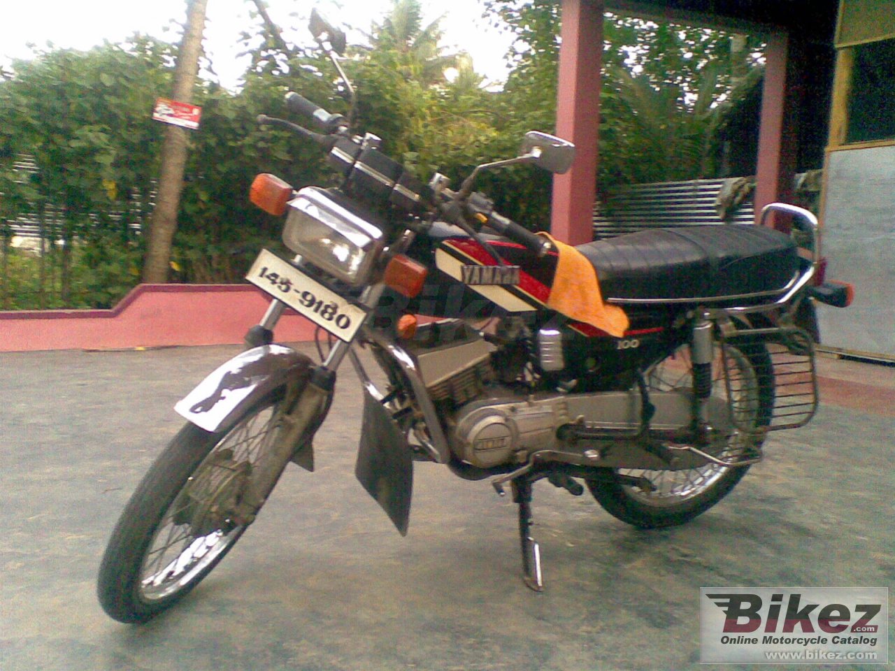 Yamaha RX 100