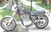 Yamaha_SR_500_G_%28cast_wheels%29_1979