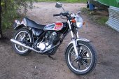 Yamaha_SR_500_G_%28cast_wheels%29_1980