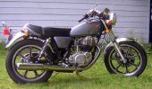Yamaha_SR_500_G_%28cast_wheels%29_1981