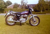 Yamaha_SR_500_S_%28spoked_wheels%29_1980