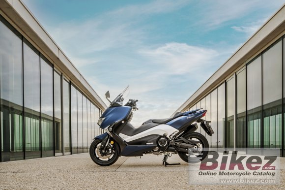 Yamaha TMAX DX