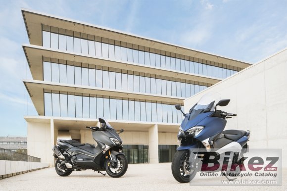 Yamaha TMAX DX