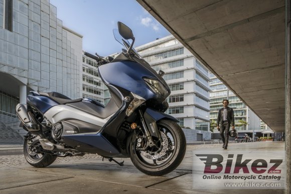 Yamaha TMAX DX