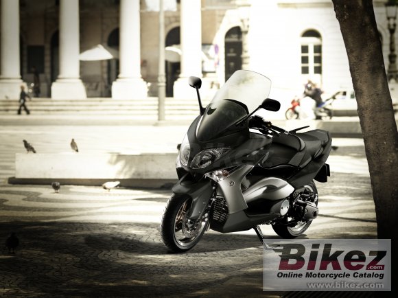 Yamaha TMAX Tech Max