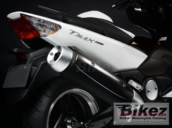 Yamaha TMAX White Max