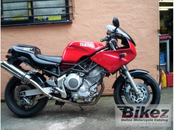 Yamaha TRX 850