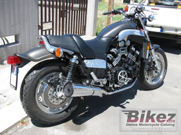 Yamaha V-Max 1200