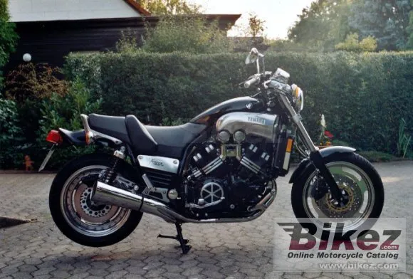 Yamaha V-Max 1200