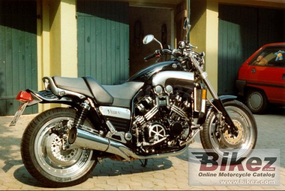 Yamaha V-Max 1200