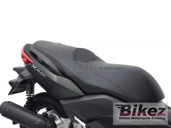 Yamaha X-MAX 125