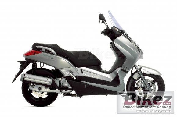 Yamaha X-Max 125