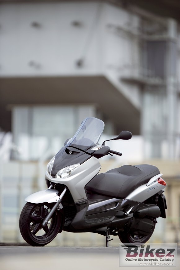 Yamaha X-Max 125