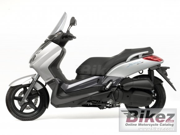 Yamaha X-Max 125