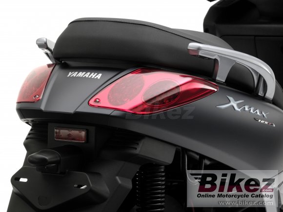 Yamaha X-Max 125