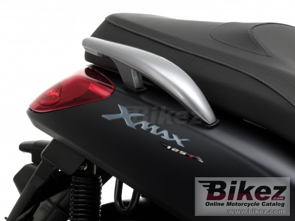 Yamaha X-Max 125