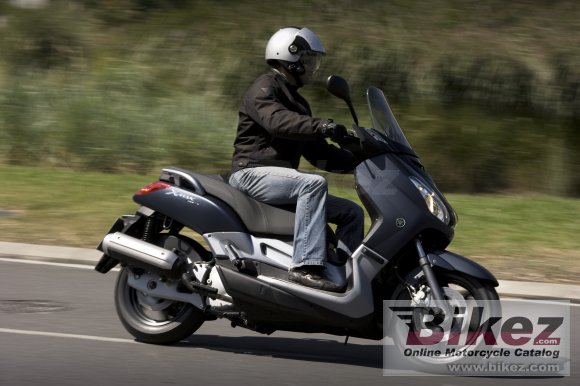 Yamaha X-Max 125