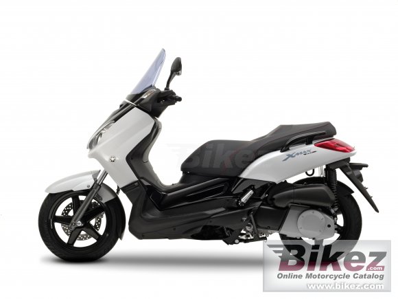 Yamaha X-Max 250