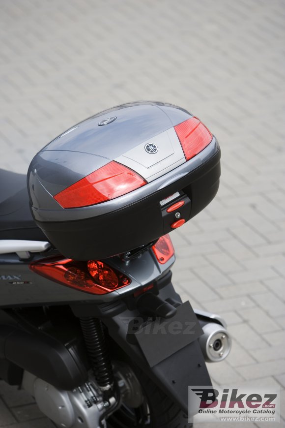 Yamaha X-Max 250