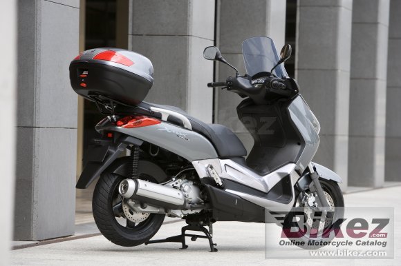 Yamaha X-Max 250