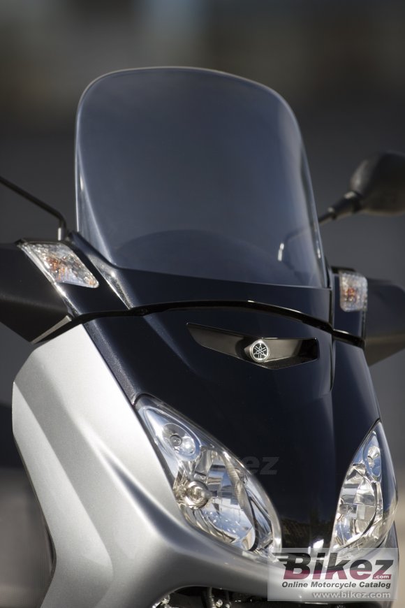 Yamaha X-Max 250