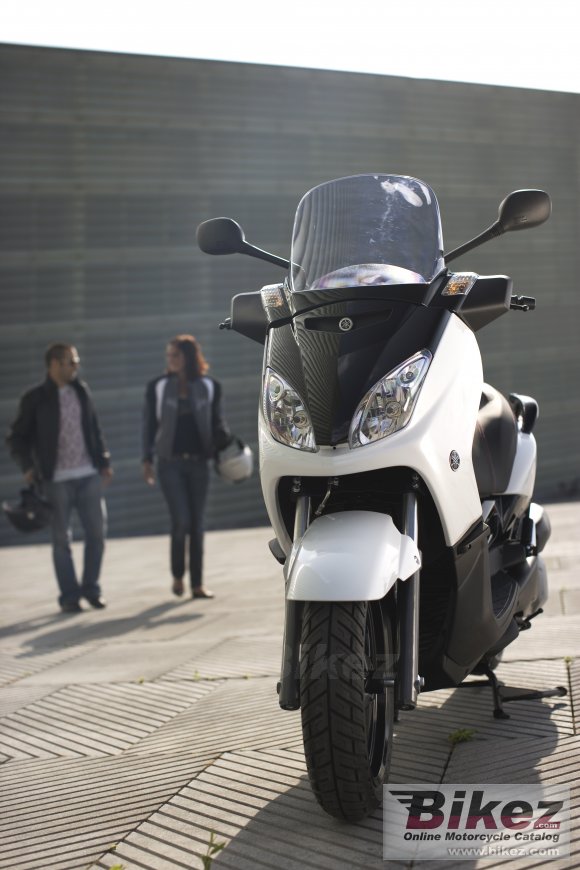 Yamaha X-Max 250