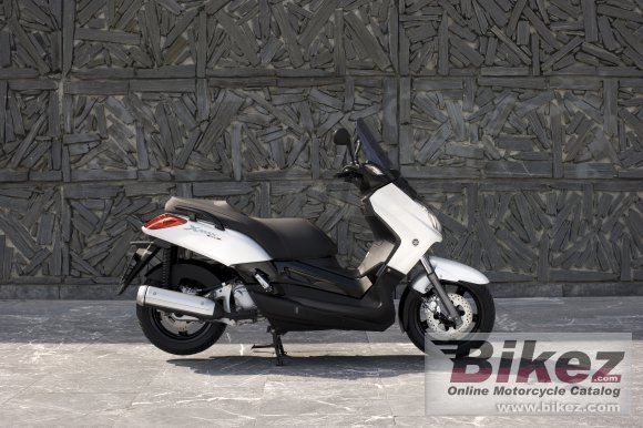 Yamaha X-Max 250