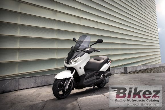 Yamaha X-Max 250