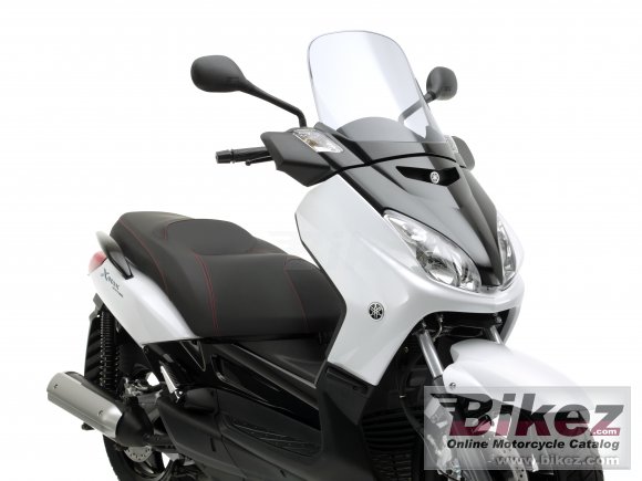 Yamaha X-Max 250