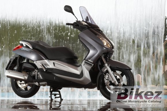 Yamaha X-Max 250