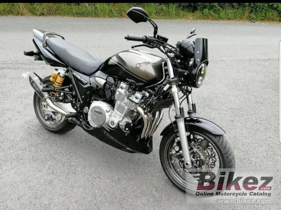 Yamaha XJR1300