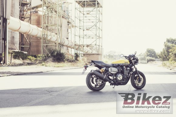 Yamaha XJR1300 Racer