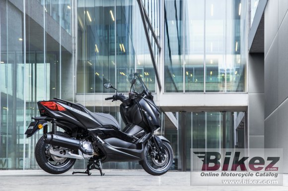 Yamaha XMAX 125 Iron Max