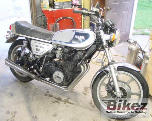 Yamaha XS 750